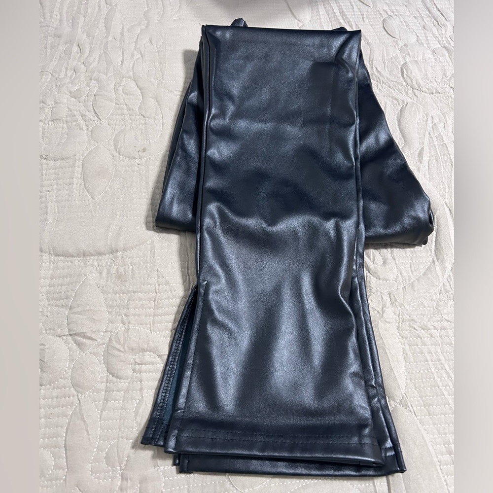 Pleather pants - Picture 3 of 5